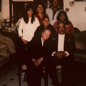 Meet your Posher, Gloria